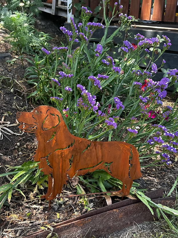 Rusty Metal Labrador Stake