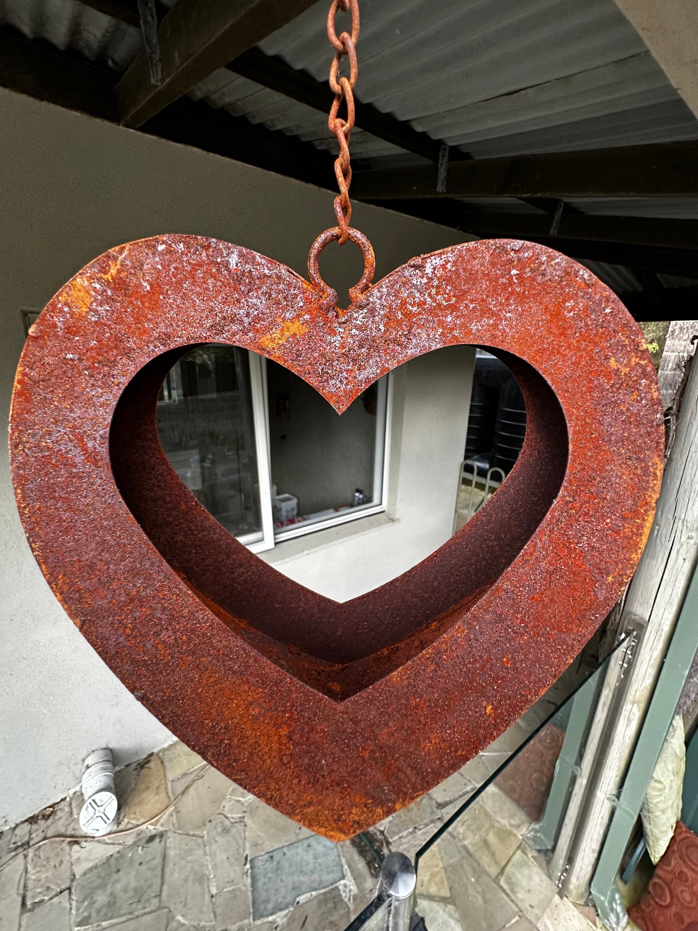 Rusty hanging heart planter  image 5