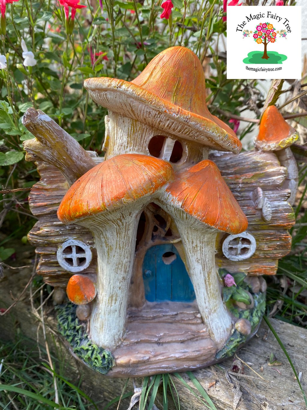 Solar fairy log house image 3