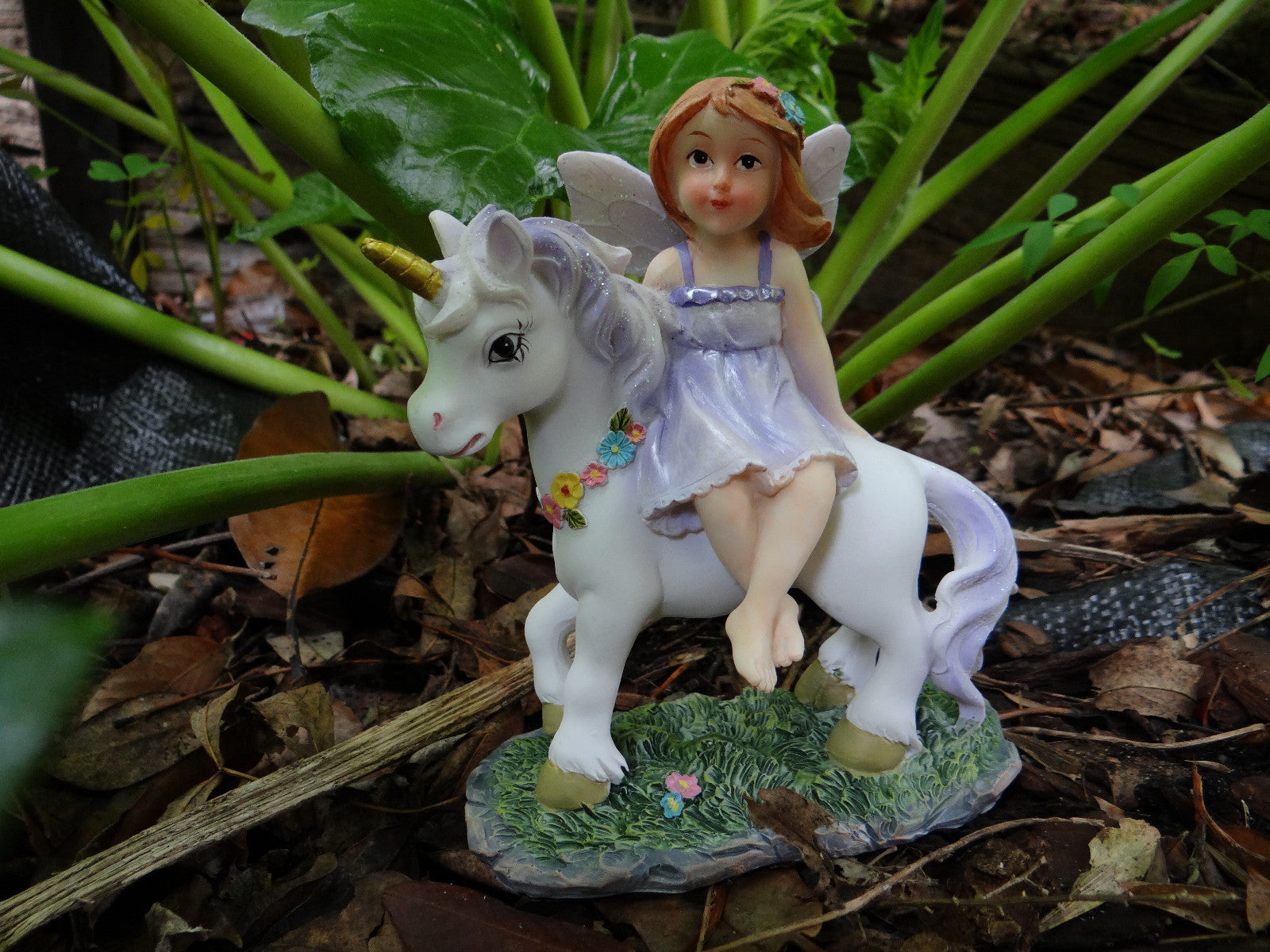 Fairy and unicorn friend figurines